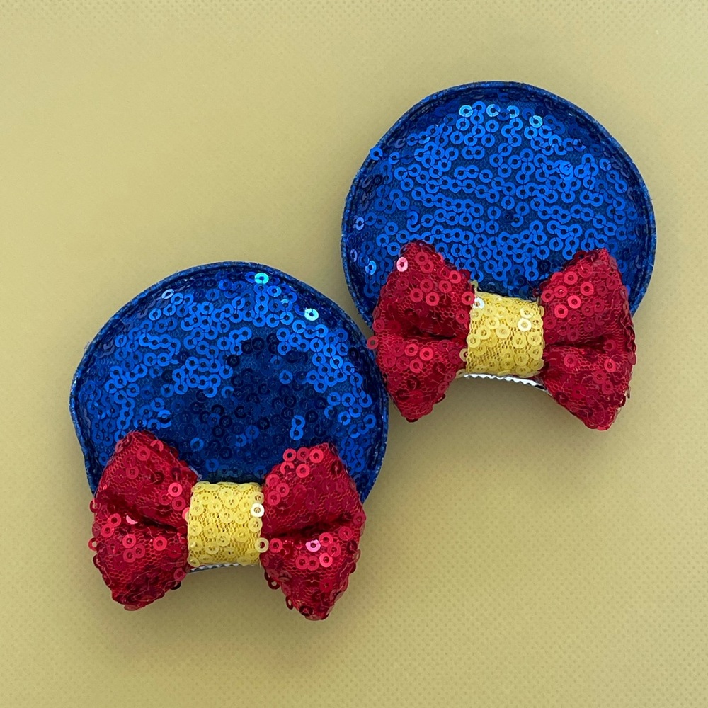 Minnie Mouse Ears Hair clips • Snow White
